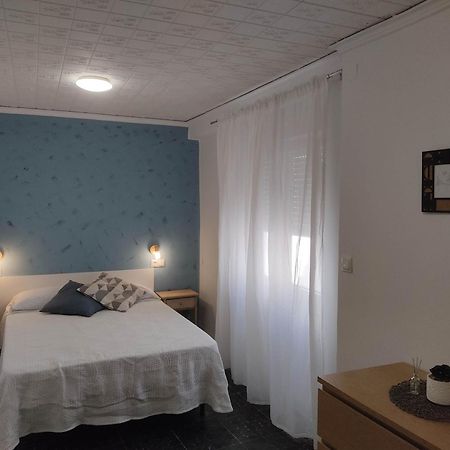Luminoso Apartamento En Centro Del Pueblo Con Wifi Y A' A' Sagunto Bagian luar foto